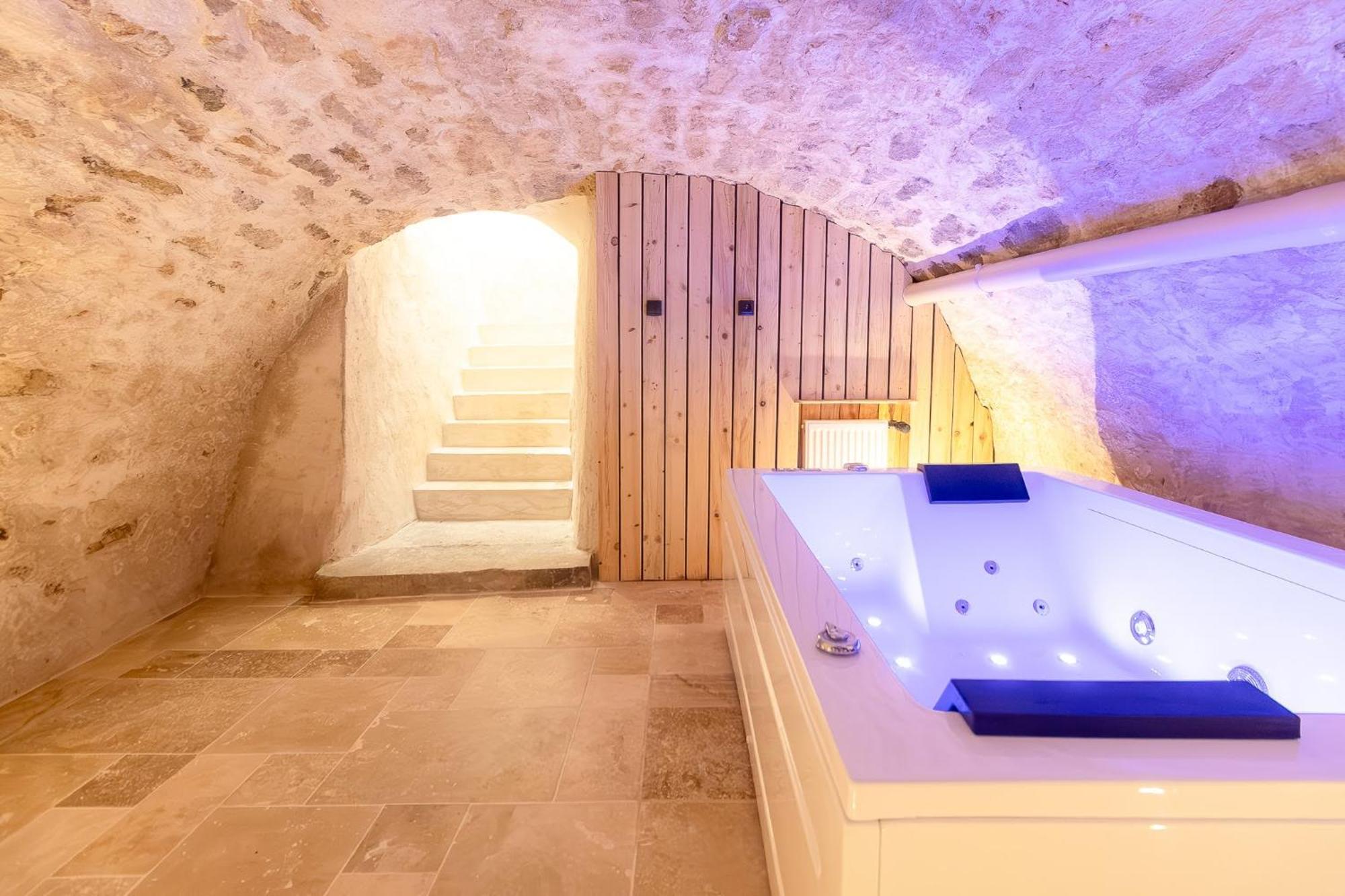 Maison Avec Spa Proche Giverny Vetheuil Luaran gambar